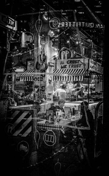 Leeds Night · photograph 021