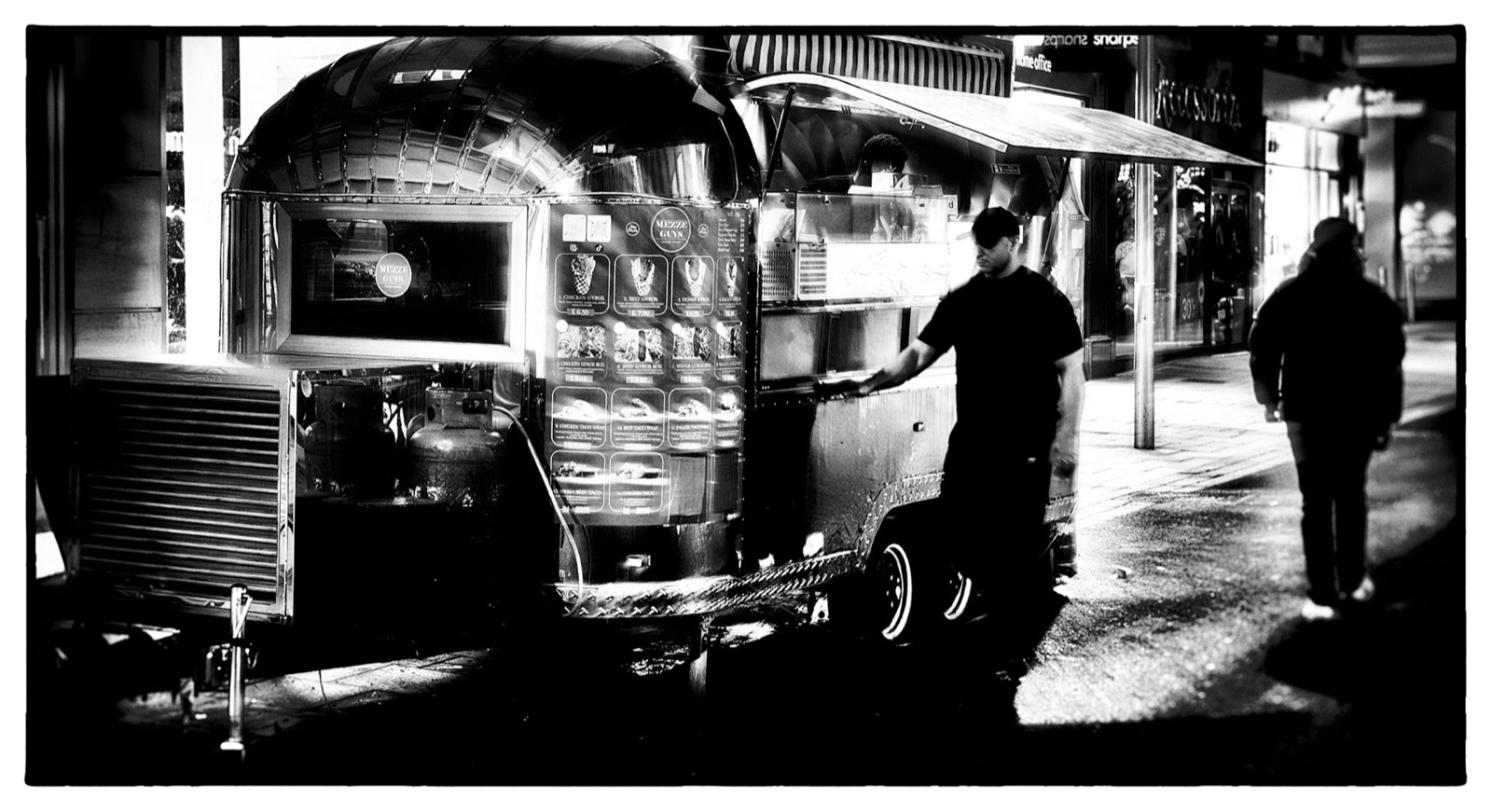 Street photograph from a Leeds night photowalk — Andy Ainsworth