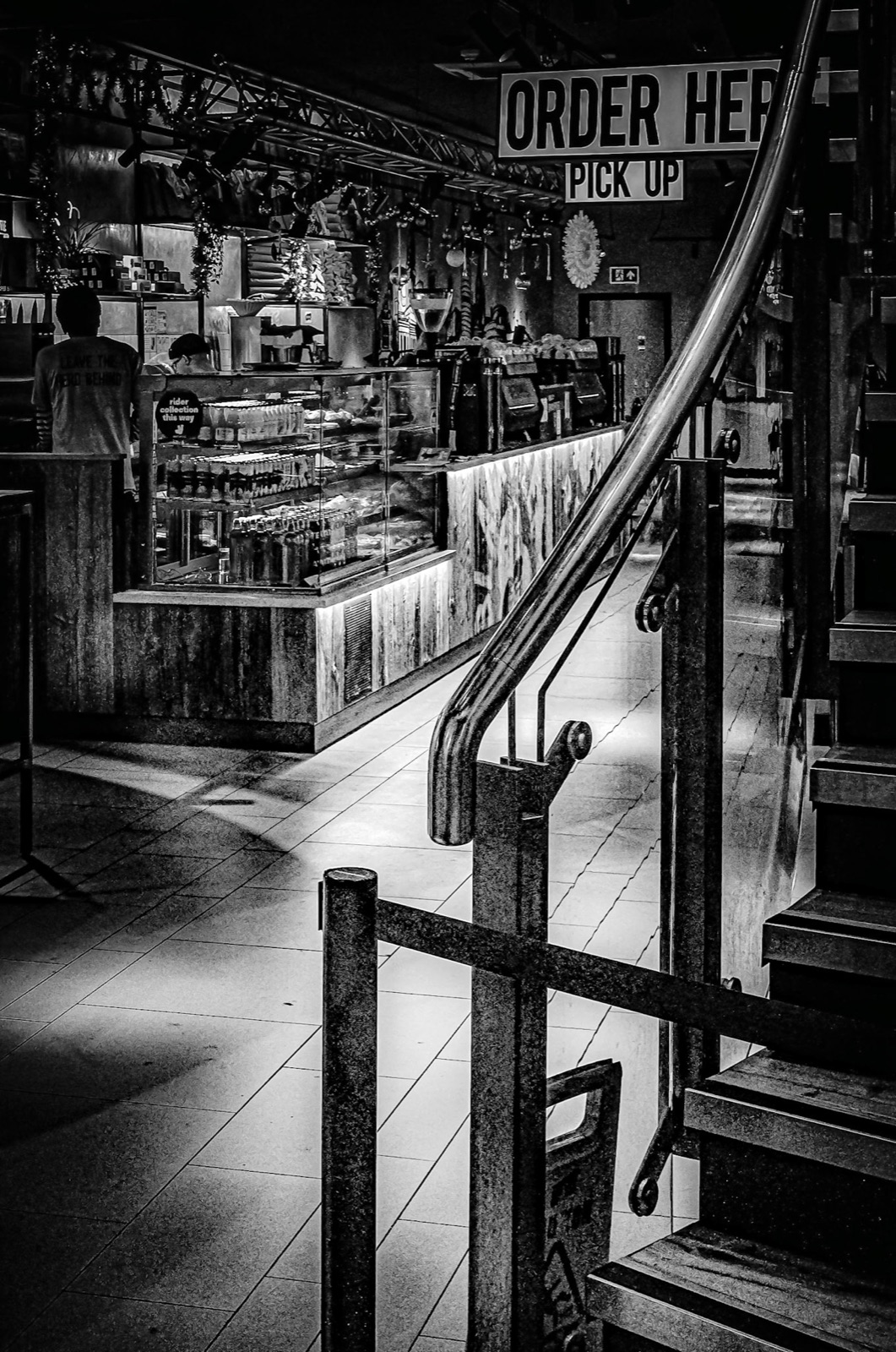 Street photograph from a Leeds night photowalk — Andy Ainsworth