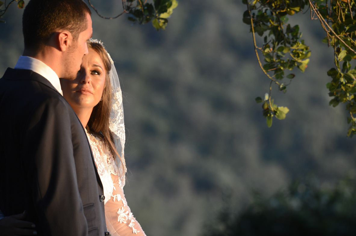 01 — the kiss — golden evening light — Castelli Romani, Italy