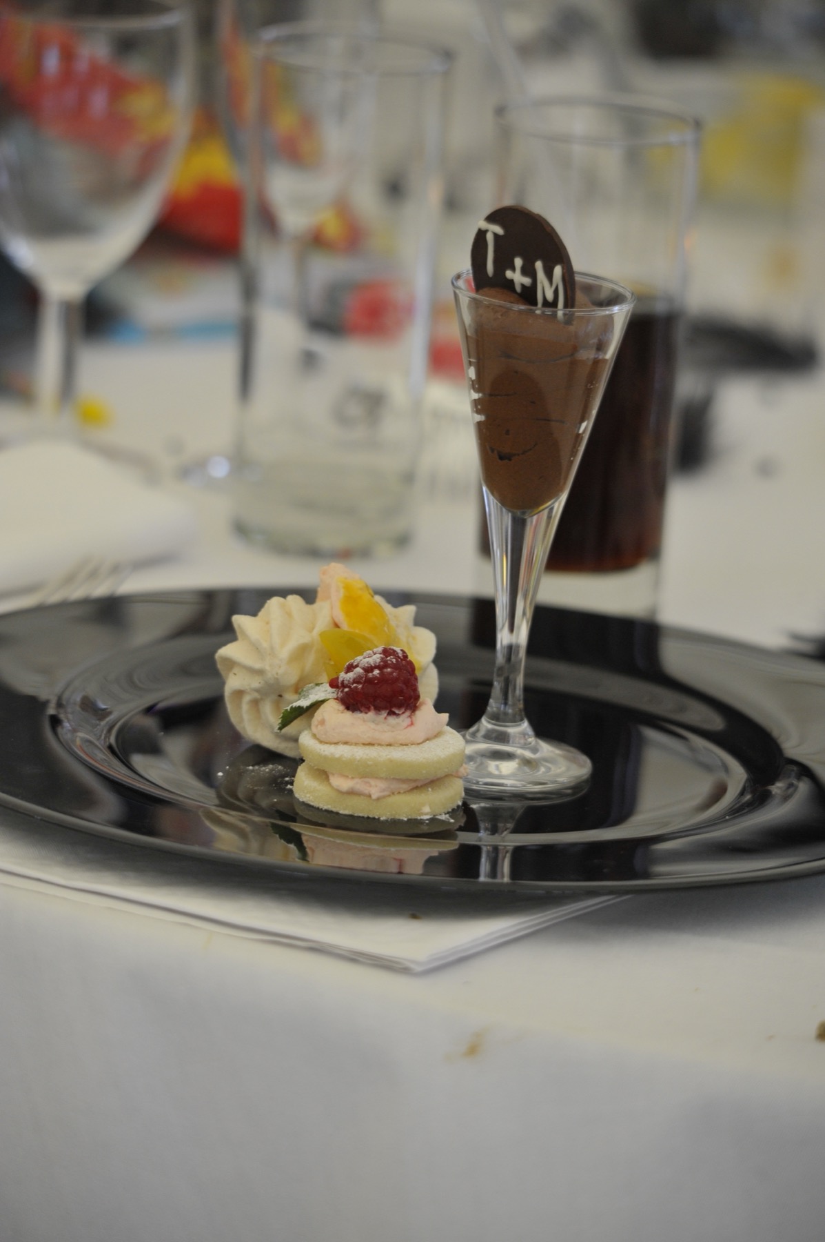 Personalised wedding dessert — initials in chocolate